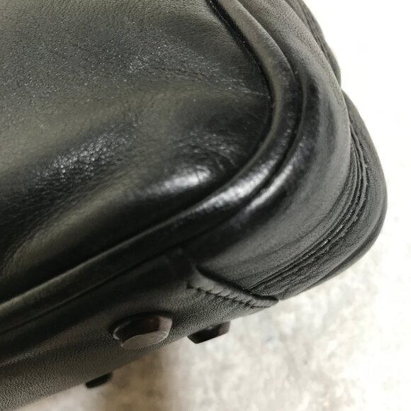 TUMI Black Leather 15" x 11" Soft Side Briefcase - Picture 4 of 16